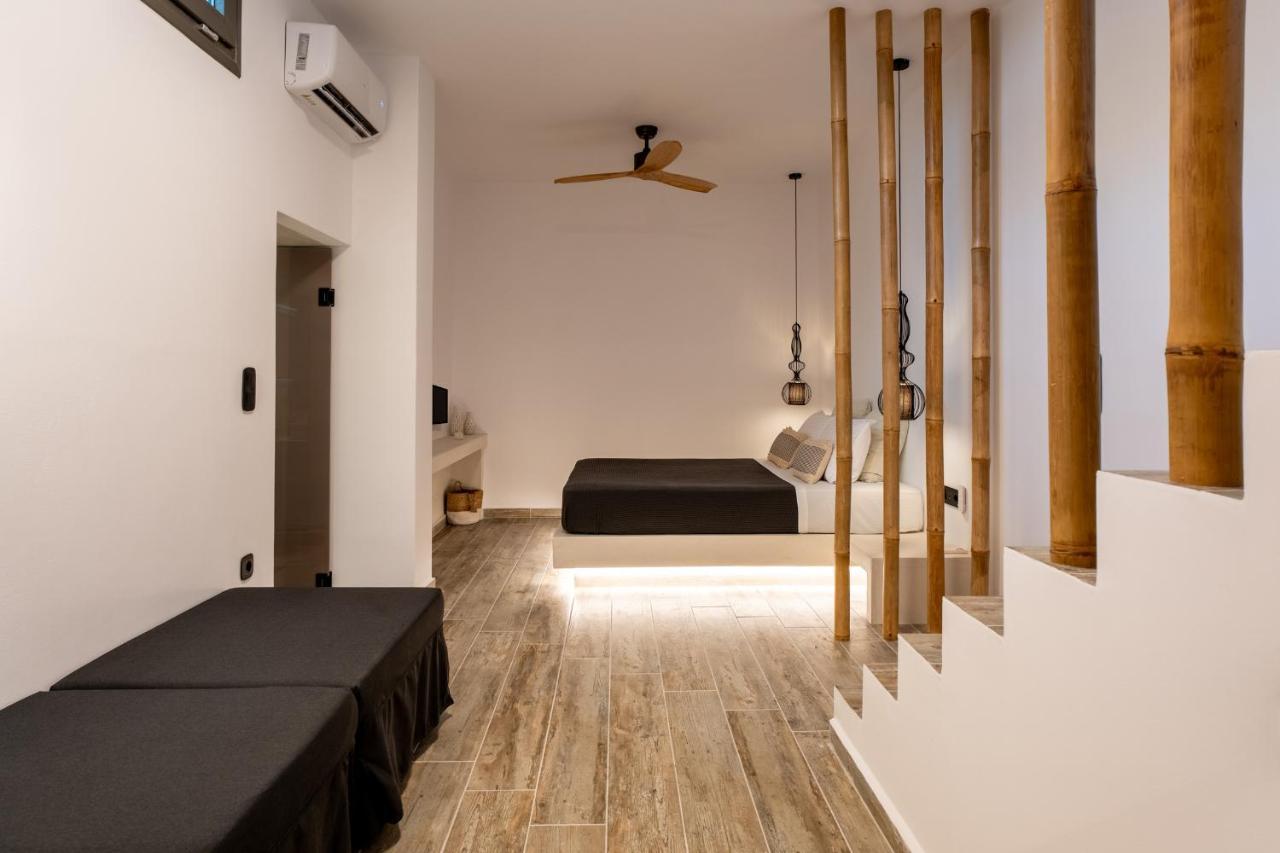 Ios Seaside House With Sunset View And Small Pool Chora Exterior foto